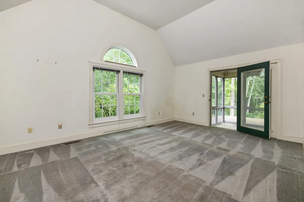579 Sagamore Avenue Portsmouth NH 03801
