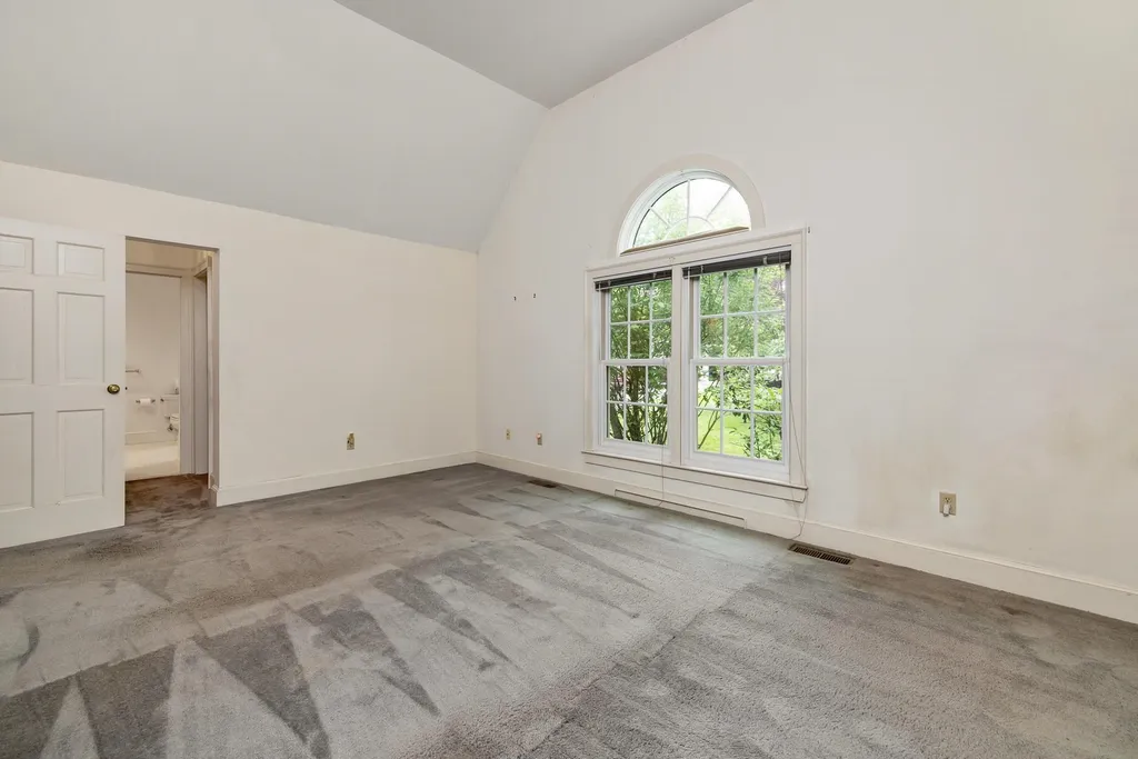 579 Sagamore Avenue Portsmouth NH 03801