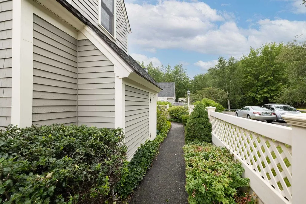 579 Sagamore Avenue Portsmouth NH 03801