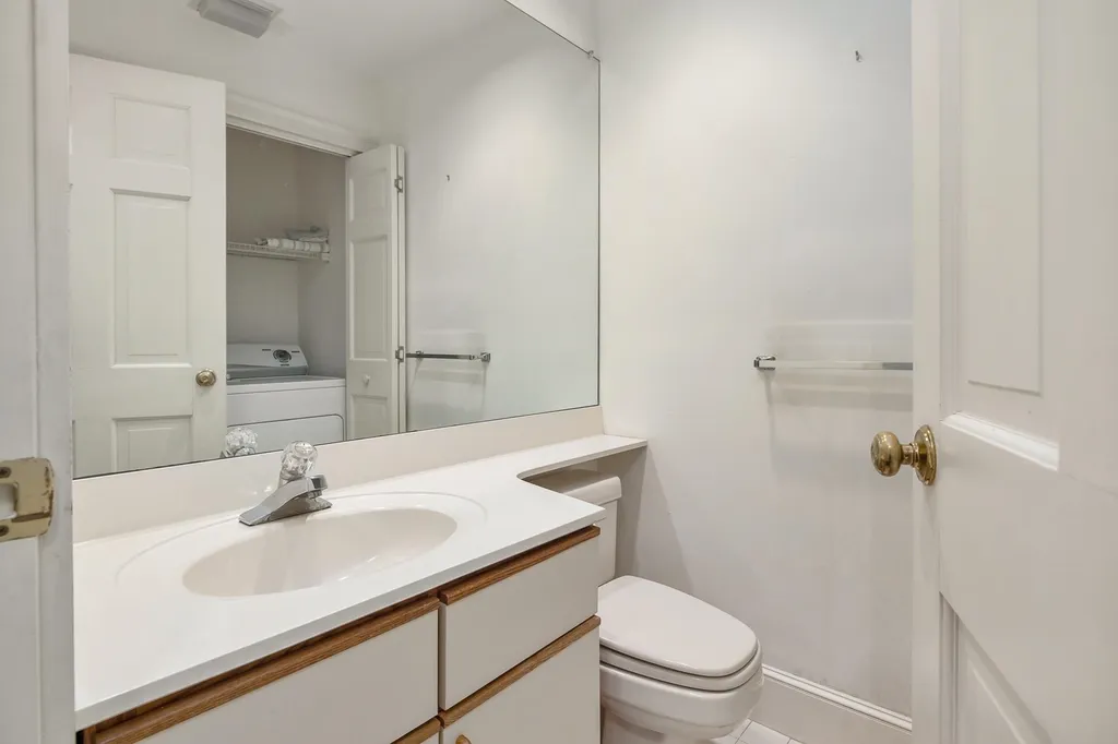 579 Sagamore Avenue Portsmouth NH 03801