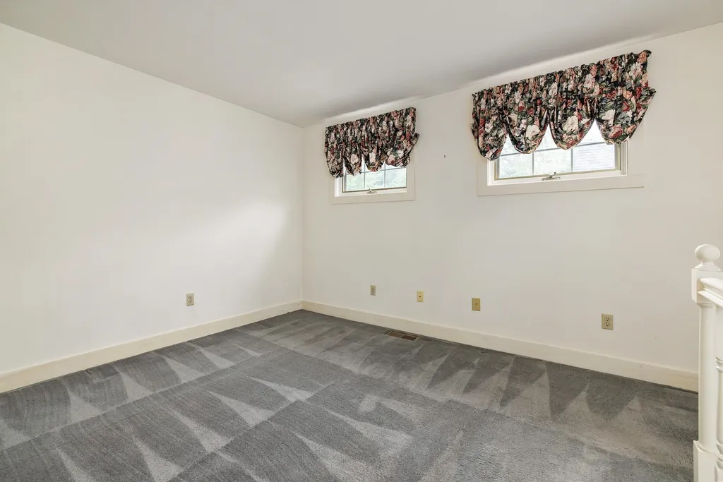 579 Sagamore Avenue Portsmouth NH 03801