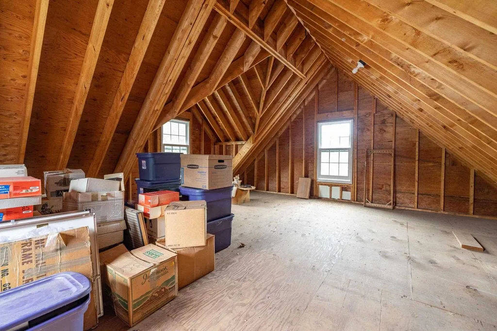 579 Sagamore Avenue Portsmouth NH 03801
