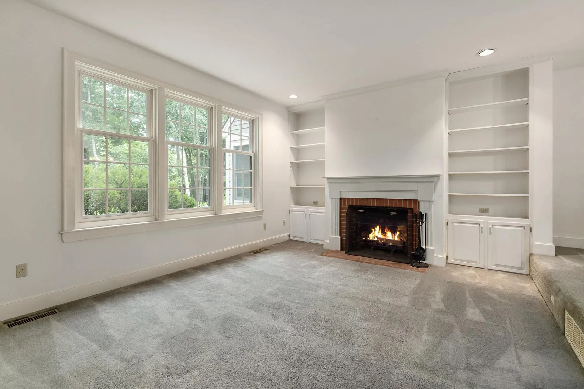579 Sagamore Avenue Portsmouth NH 03801