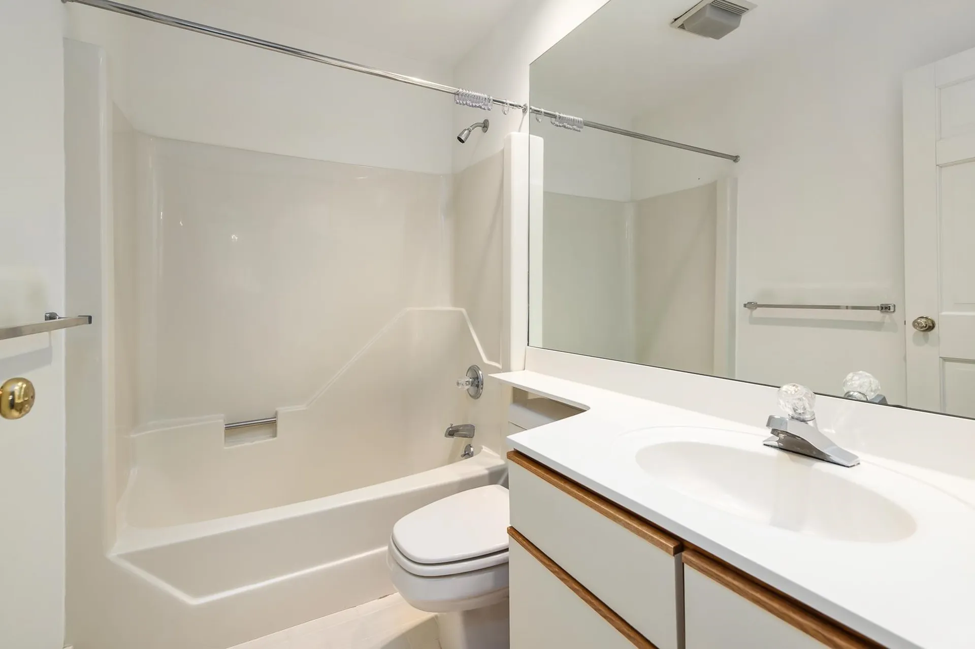 579 Sagamore Avenue Portsmouth NH 03801