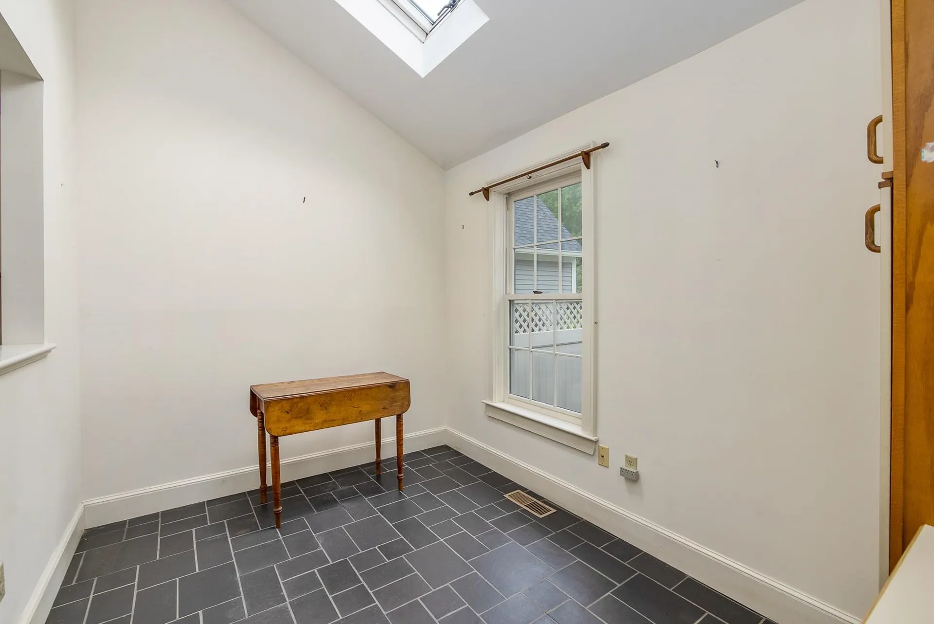 579 Sagamore Avenue Portsmouth NH 03801