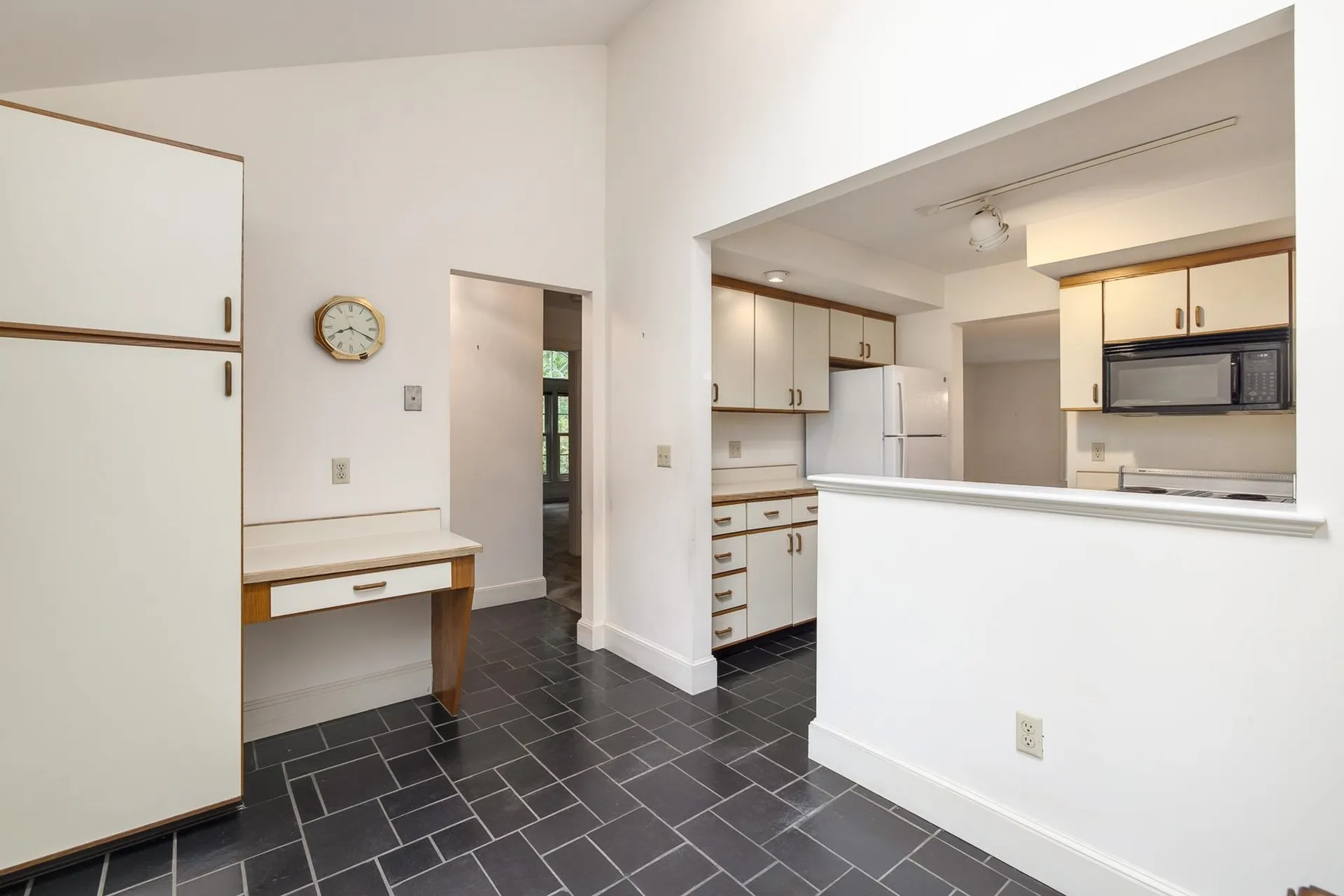 579 Sagamore Avenue Portsmouth NH 03801