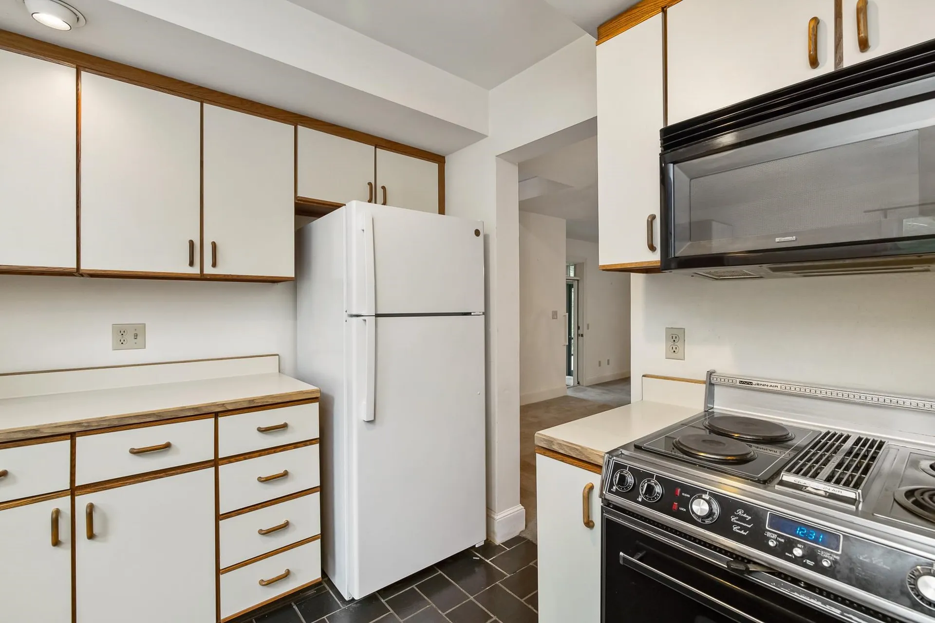 579 Sagamore Avenue Portsmouth NH 03801