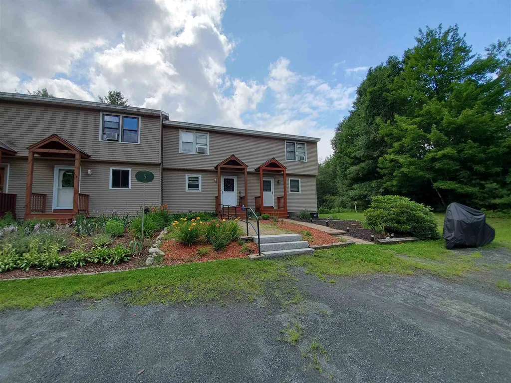 5 Tumbleweed Lane Enfield NH 03748