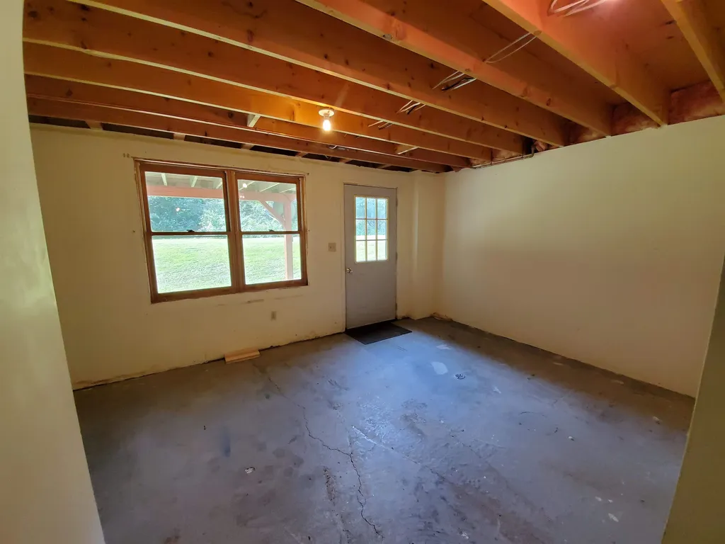 5 Tumbleweed Lane Enfield NH 03748