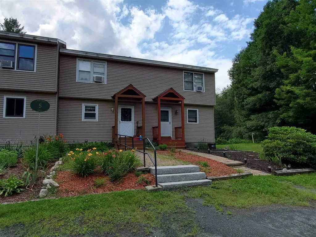 5 Tumbleweed Lane Enfield NH 03748