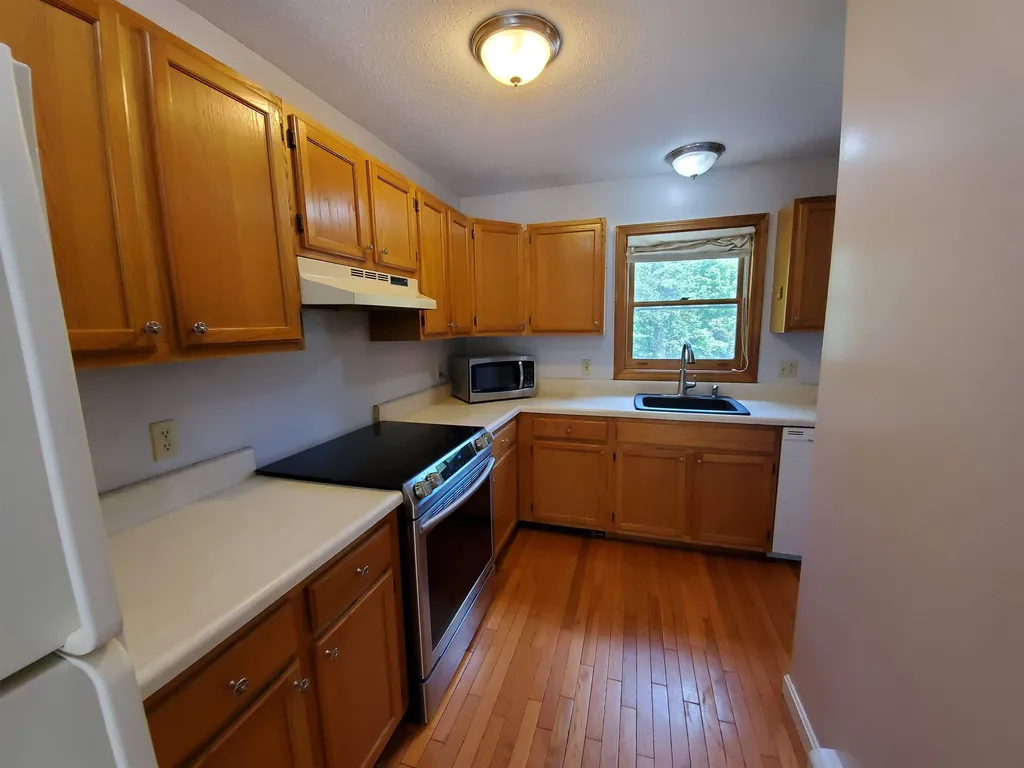 5 Tumbleweed Lane Enfield NH 03748