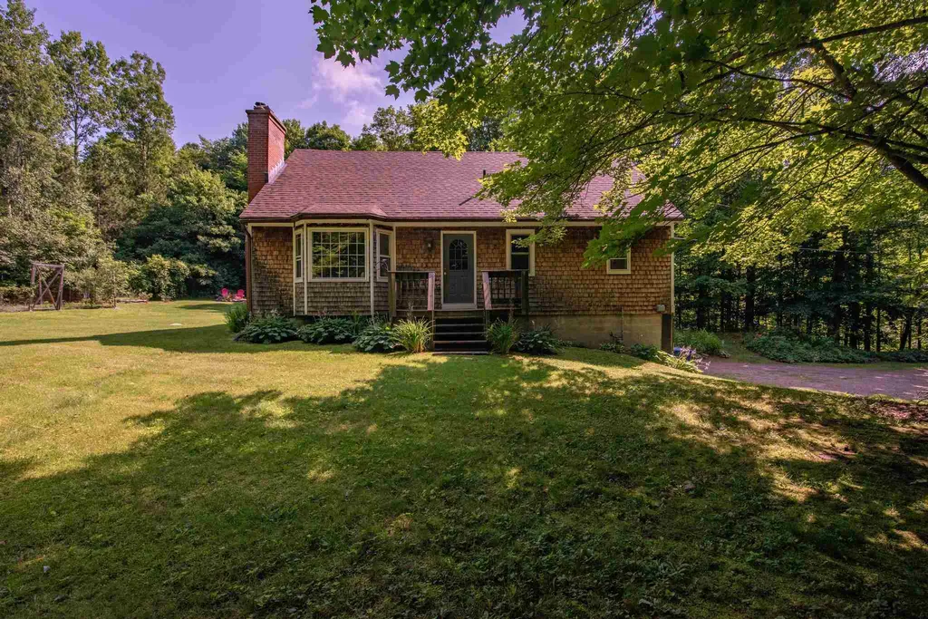 25 Meadow Lane Underhill VT 05489
