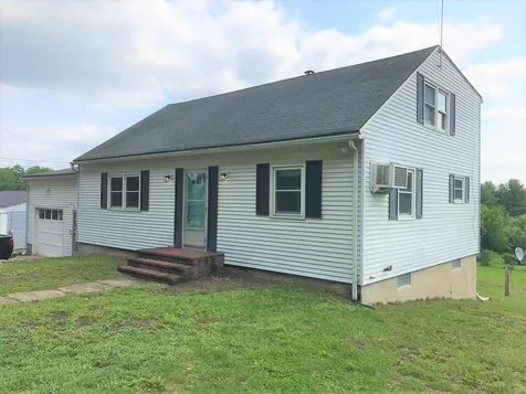 27 Rollins Road Rollinsford NH 03869