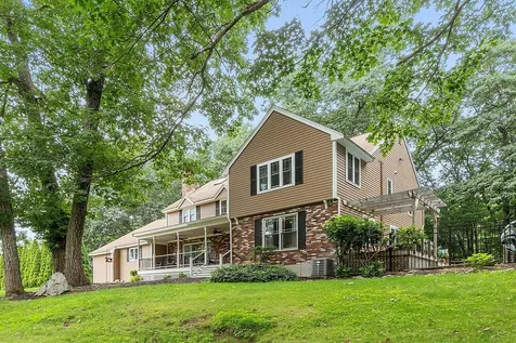 6 Highland Road Windham NH 03087