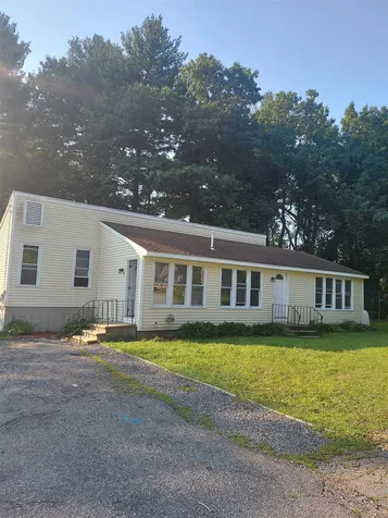 11 Teak Drive Nashua NH 03062