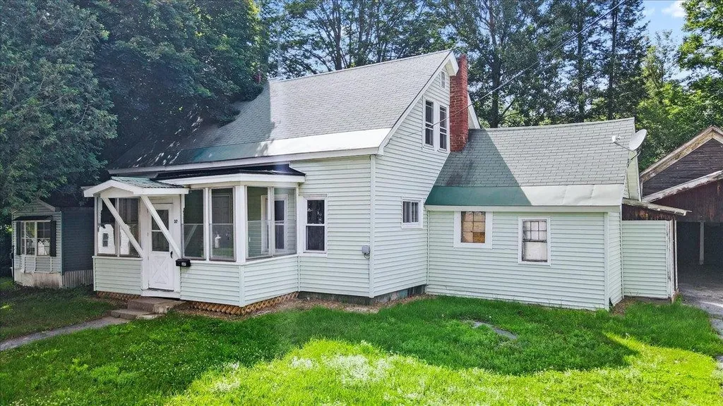 37 Pearl Street Northfield VT 05663