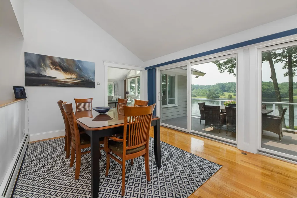 14 Riverview Road Durham NH 03824