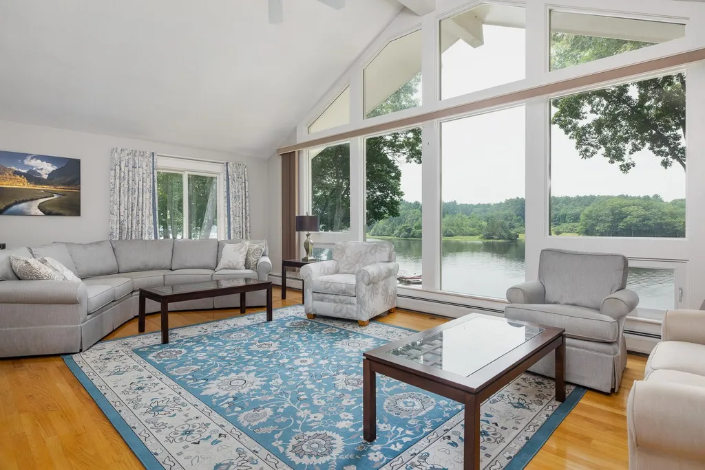 14 Riverview Road Durham NH 03824