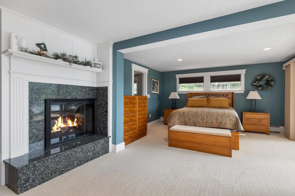14 Riverview Road Durham NH 03824