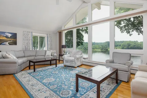 14 Riverview Road Durham NH 03824