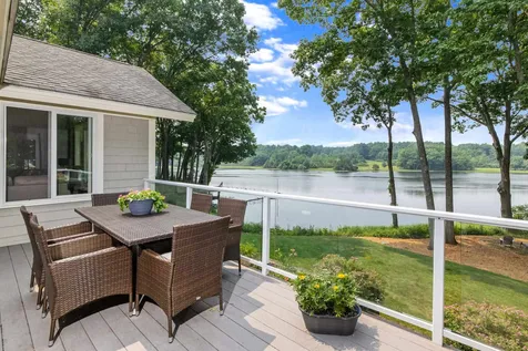 14 Riverview Road Durham NH 03824