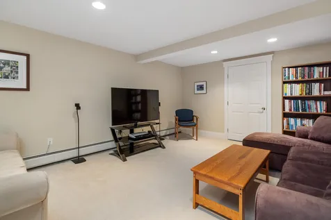 14 Riverview Road Durham NH 03824