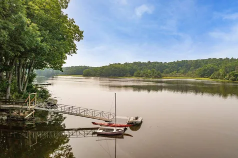 14 Riverview Road Durham NH 03824