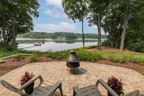 14 Riverview Road Durham NH 03824