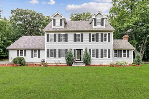 38 Lynette Lane Fremont NH 03044