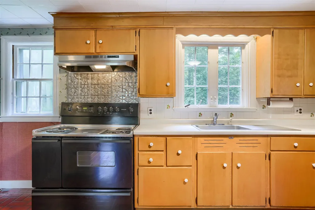 41 Piscassic Road Newfields NH 03856