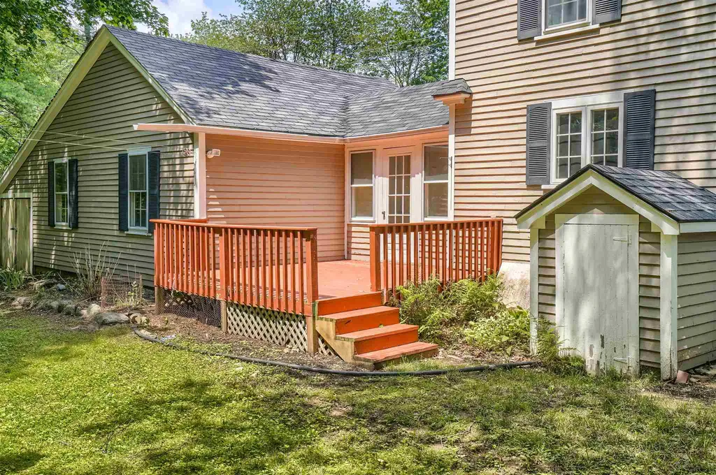 41 Piscassic Road Newfields NH 03856
