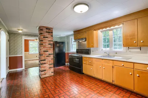 41 Piscassic Road Newfields NH 03856