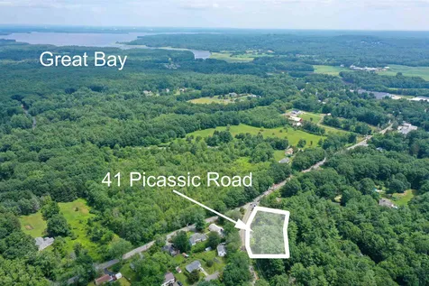 41 Piscassic Road Newfields NH 03856