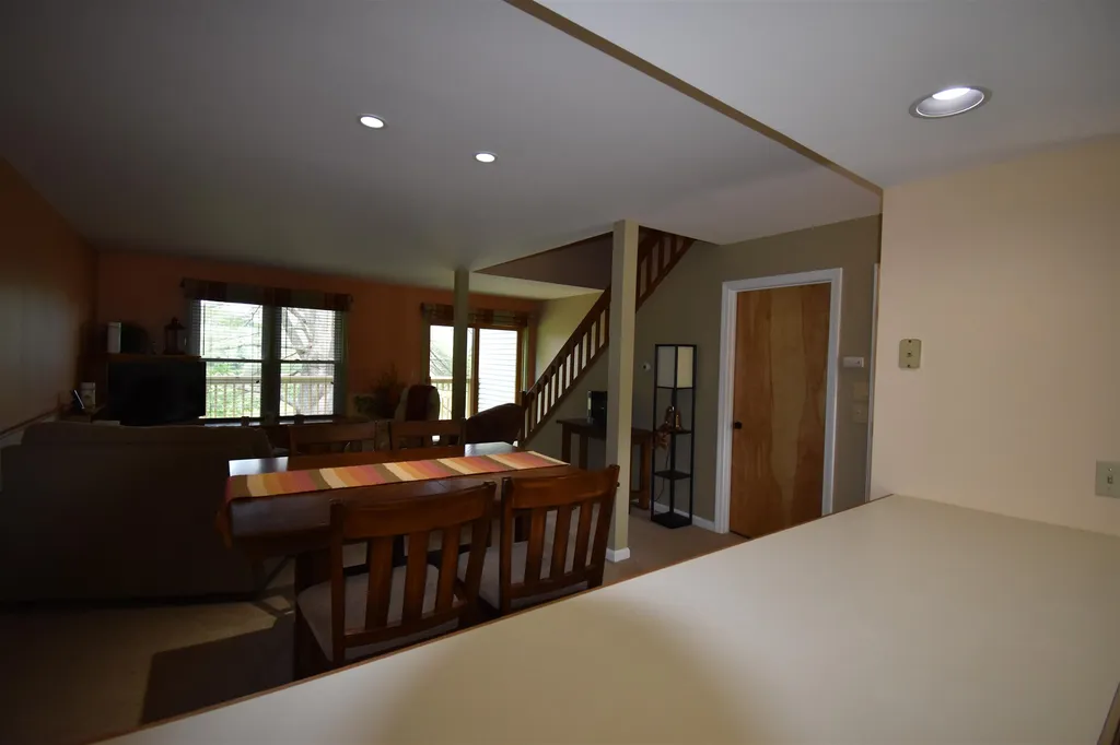 17 Rocky Hill Way Enfield NH 03748