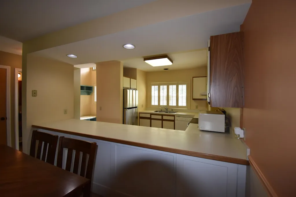 17 Rocky Hill Way Enfield NH 03748