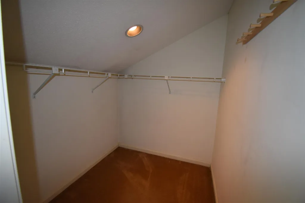 17 Rocky Hill Way Enfield NH 03748