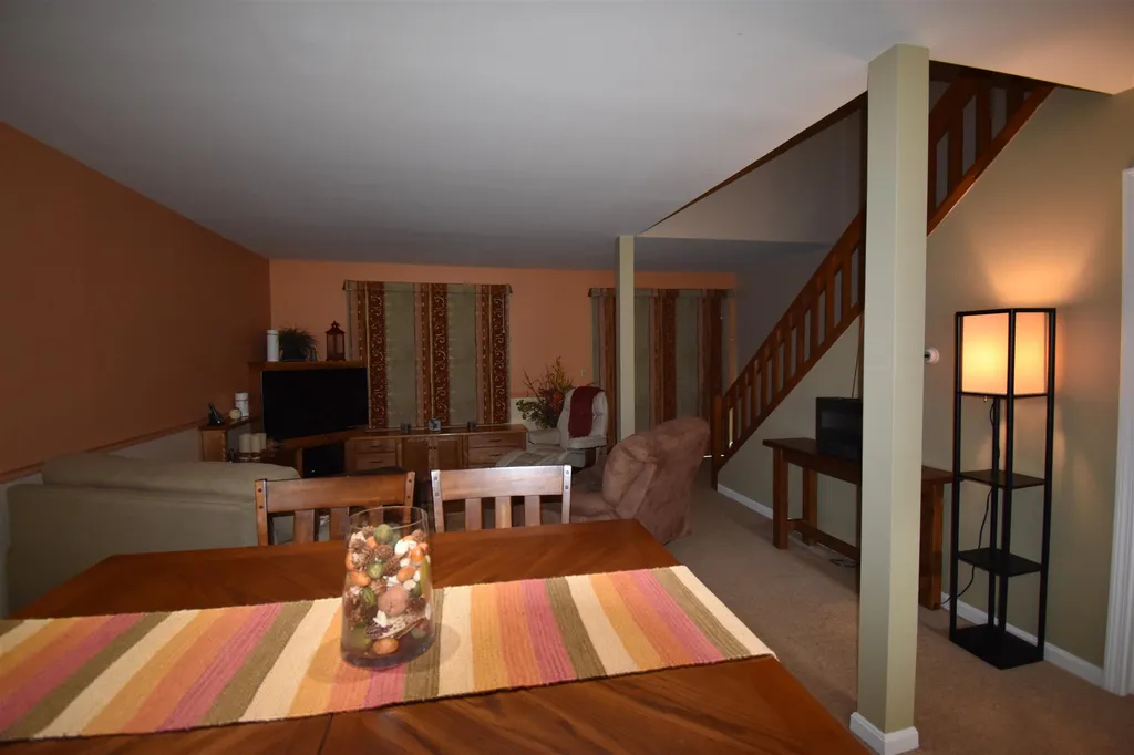 17 Rocky Hill Way Enfield NH 03748