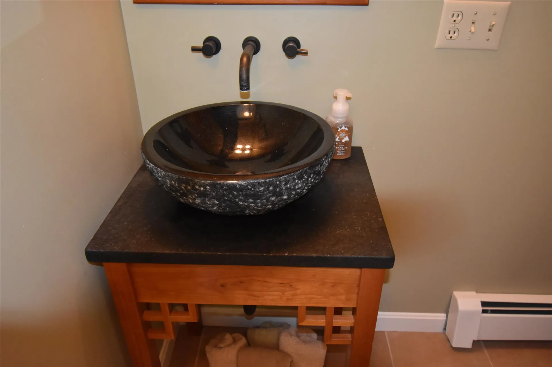 17 Rocky Hill Way Enfield NH 03748