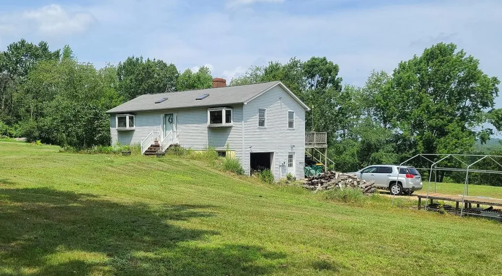 115 Dry Hill Road Rochester NH 03867