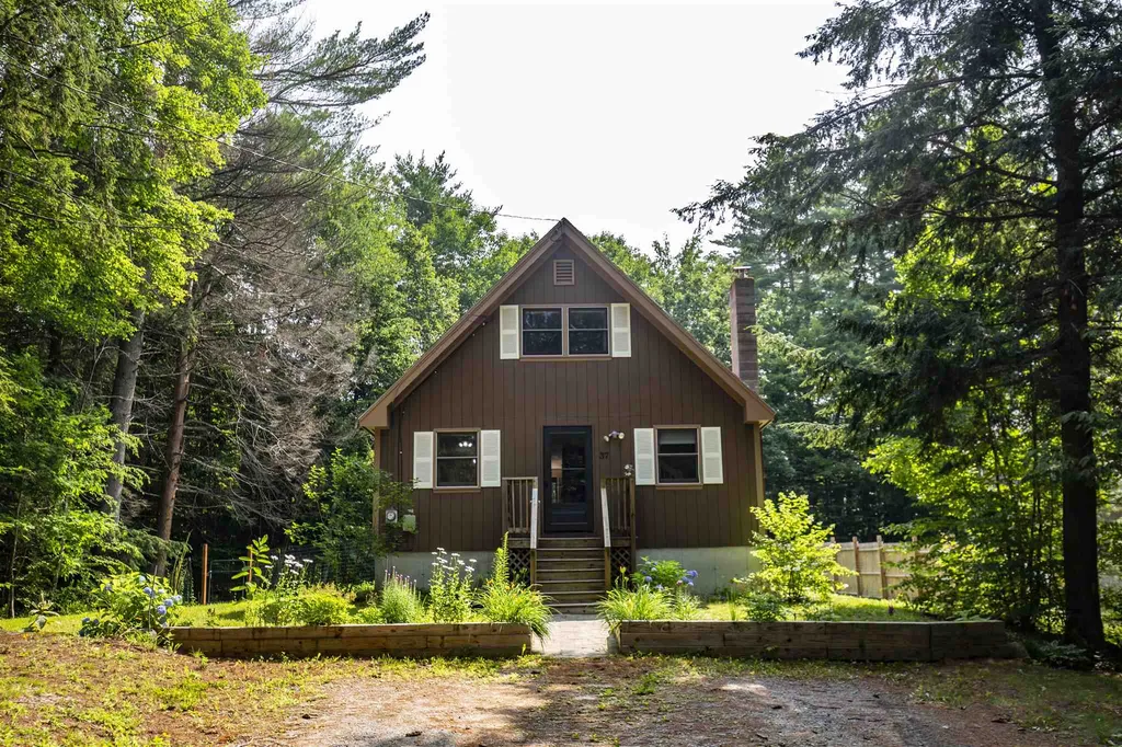 37 Melody Lane Hillsborough NH 03244