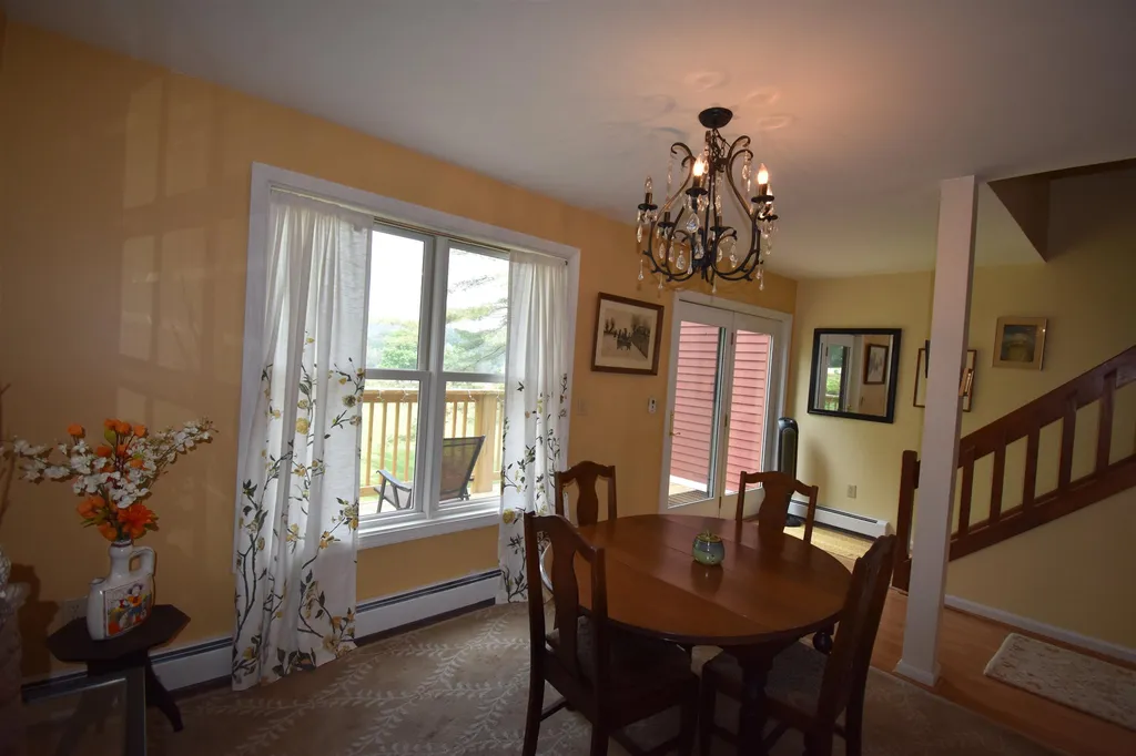 17 Rocky Hill Way Enfield NH 03748