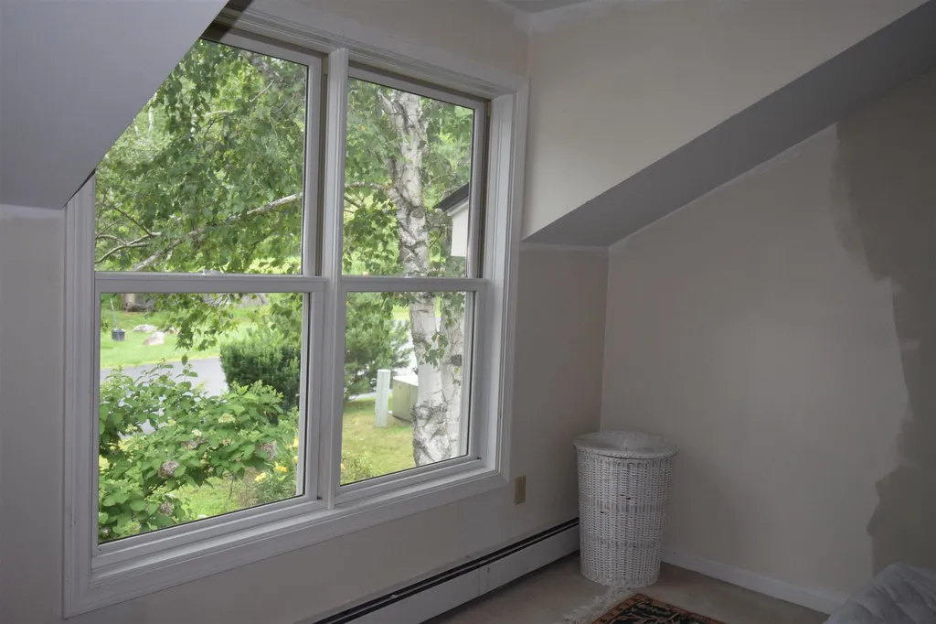 17 Rocky Hill Way Enfield NH 03748