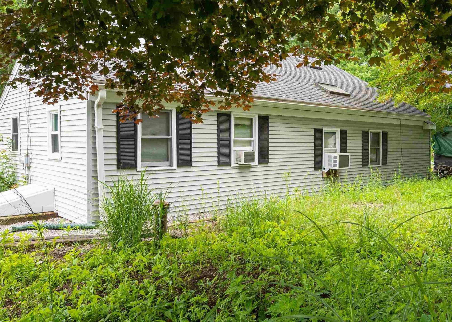 14 School Street Epping NH 03042