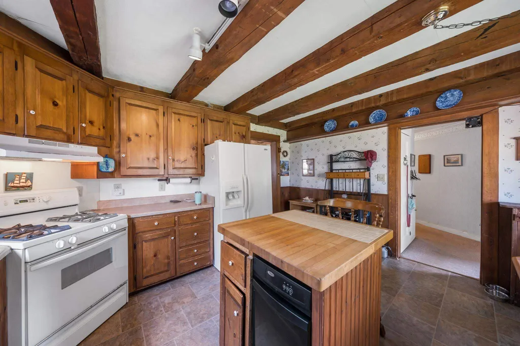 226 Intervale Road Gilford NH 03249