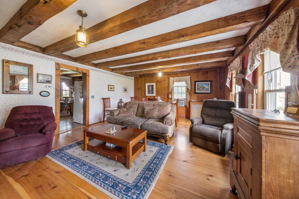 226 Intervale Road Gilford NH 03249