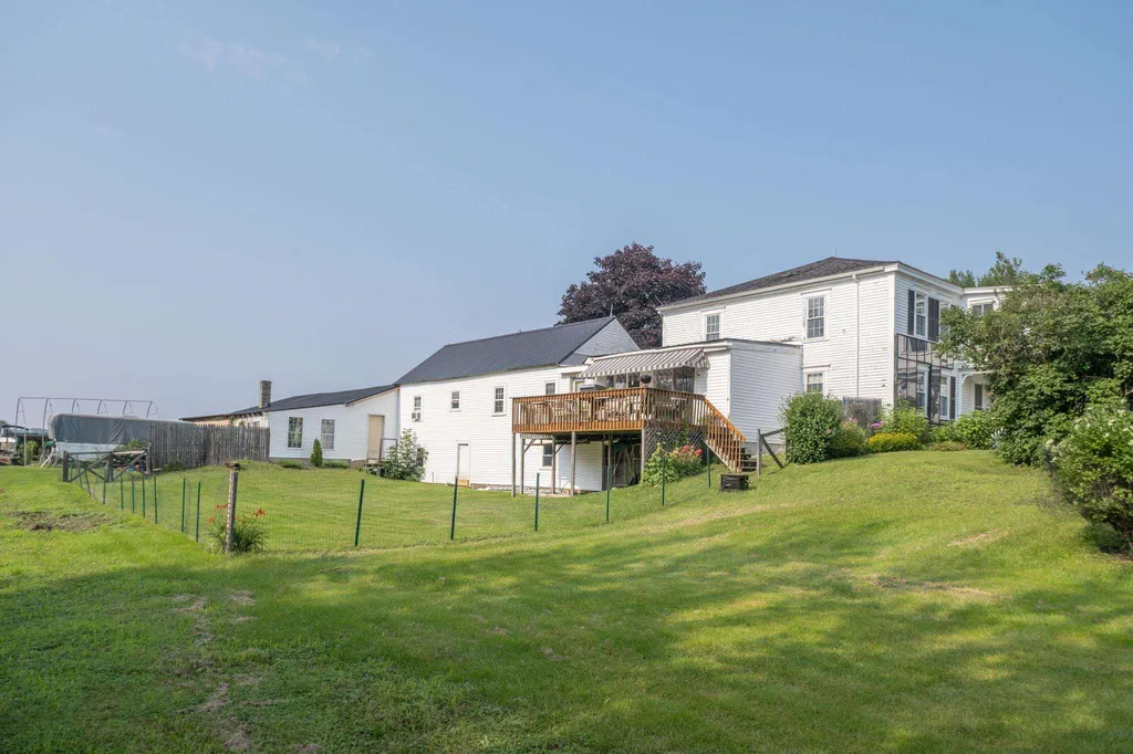 226 Intervale Road Gilford NH 03249