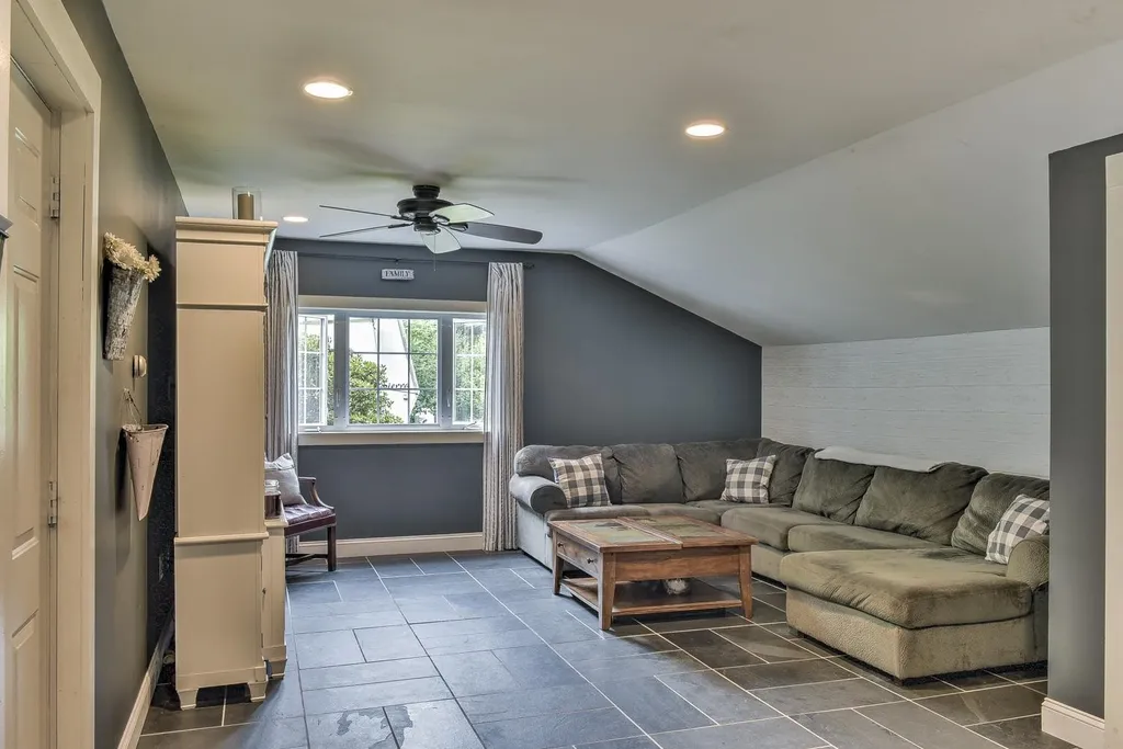 1215 Old Homestead Highway Swanzey NH 03446