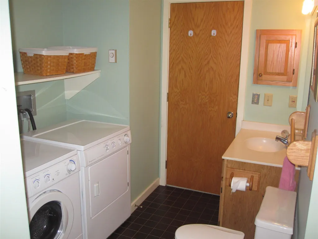 423 Alden Partridge Road Hartford VT 05059