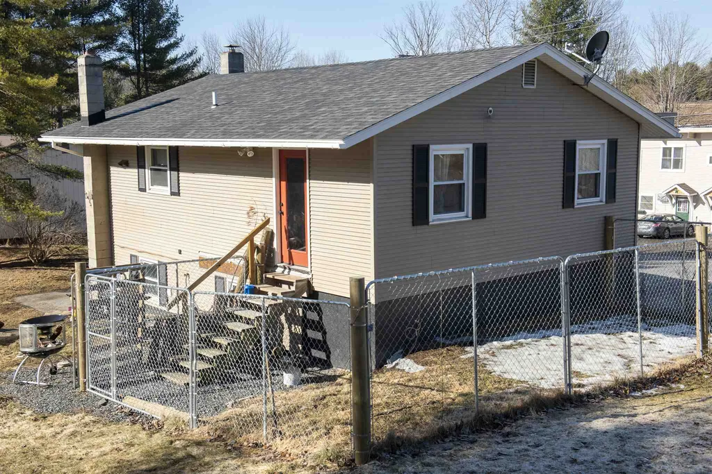 129 Richardson Road Barre Town VT 05641