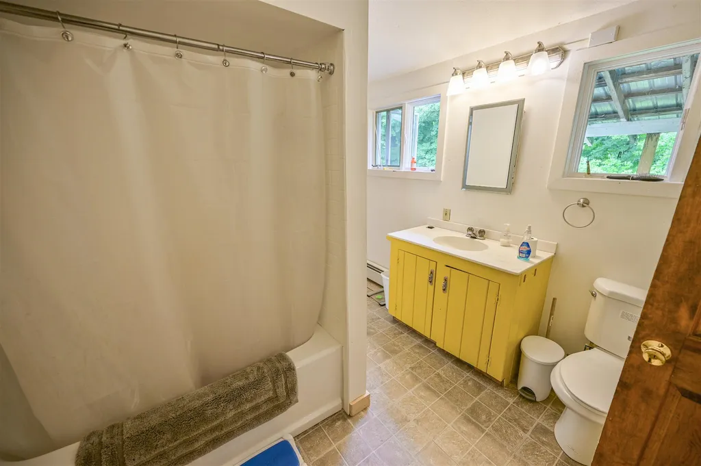 718 Graniteville Road Barre Town VT 05654